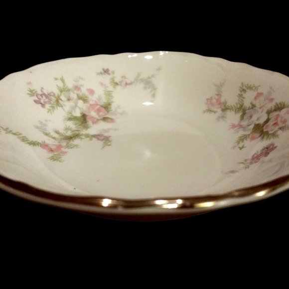 Vintage Berry Bowls, Fruit Bowls, Homer Laughlin Virginia Rose, 4pc Bowl Set, - Picture 10 of 10